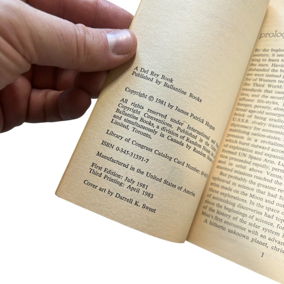 Books Two & Three of The Giants’ Trilogy by James P. Hogan (1983/84, Del Rey) - Picture 4 of 6